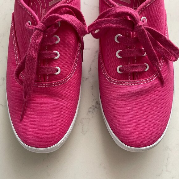 Keds Casual Canvas Dream Foam Lace Up Lo Cut Sneakers Bold Pink + White Sz 9 - Picture 5 of 11
